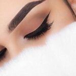 Je možné vytvoriť dlhotrvácny make-up obočia s lacnou kozmetikou?