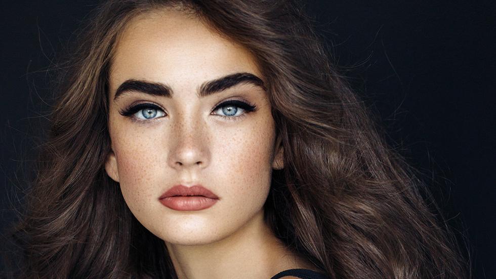 Aké prípravky môžete použiť na vyplnenie obočia? Zistite to v mojej malej príručke!